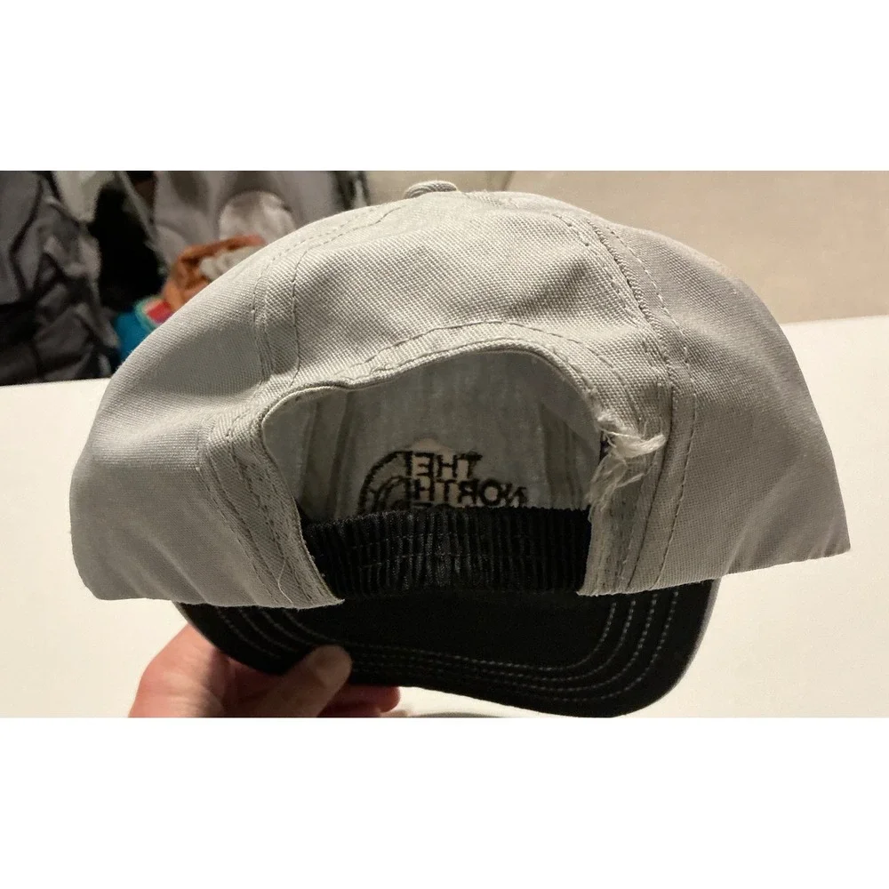 VTG USA Made The North Face Mens Gray‎ Baseball Cap One Size Fits All Outdoors